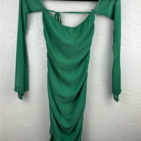 PrettyLittleThing Women’s Green Size 6 Long Sleeve Dress - Picture 5 of 7
